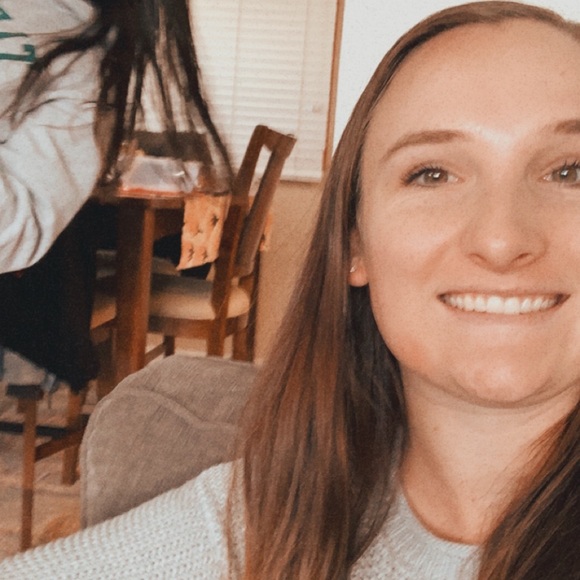 Meet your Posher, Natalie - Picture 3 of 13